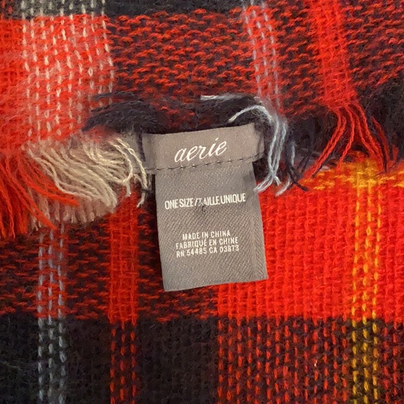 Aerie Blanket Scarf - Picture 3 of 3